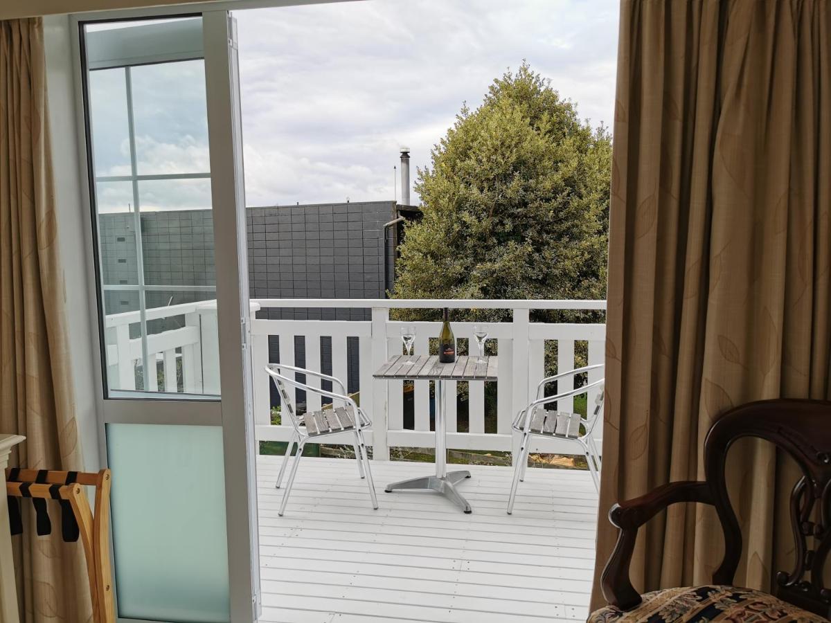 Geyser Lookout Bnb Rotorua Exterior photo
